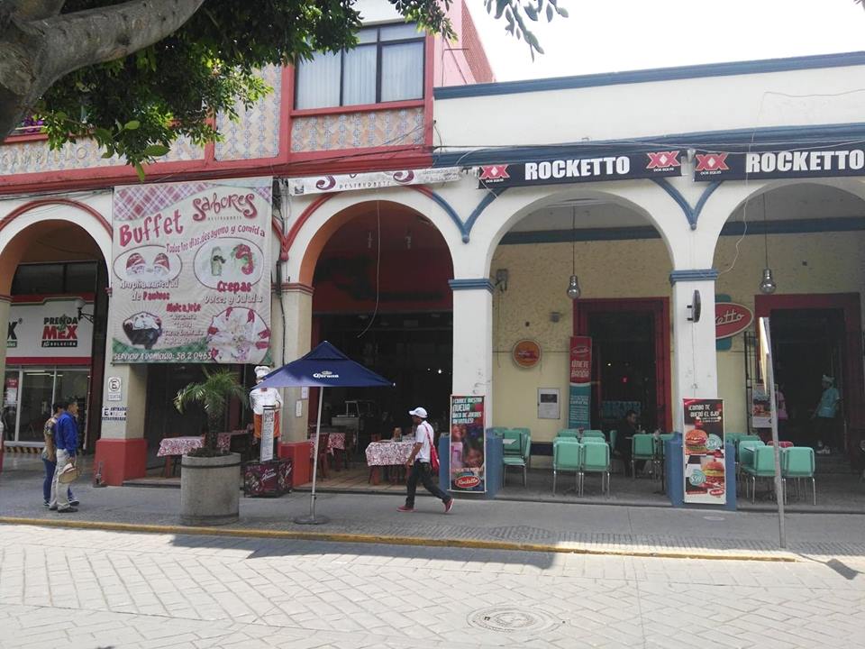 Ruido y riñas por bares afectan a vecinos del centro de Tehuacán
