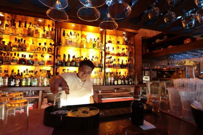 Anuncia Barbosa reapertura de todos los negocios en Puebla