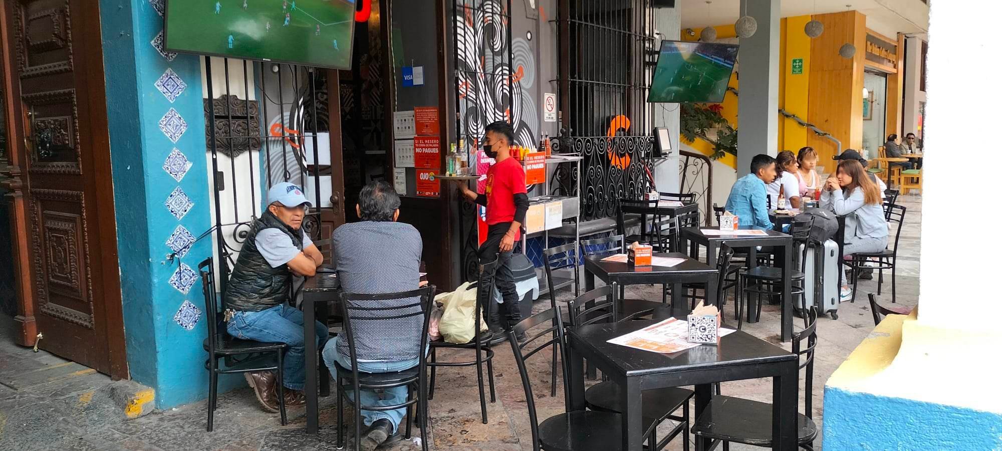 Se incrementa costo de cerveza hasta 30% en bares de Tehuacán