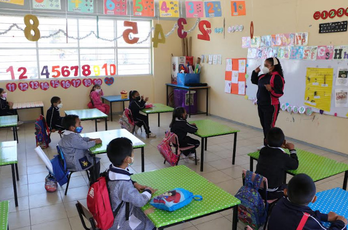 Endurece Puebla reglas para abrir escuelas de educación básica y media