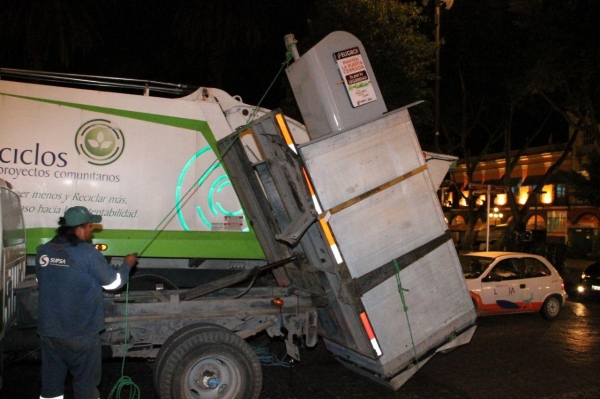 En la capital rehabilitan contenedores soterrados
