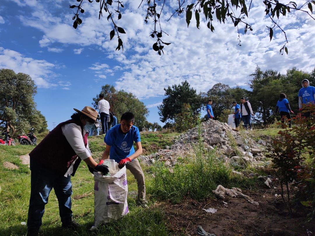 Realiza CEASPUE jornada de limpieza en barrancas de Chiautzingo