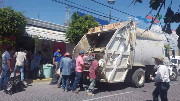 Inicia la recolección de más de 90 toneladas de basura acumuladas en Santa María Coapan