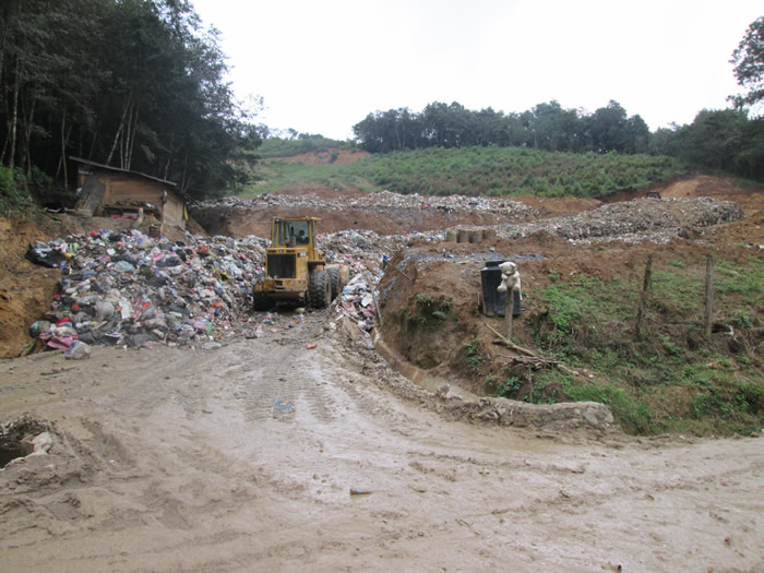 Denuncia Conanp por basurero en bosque de Huauchinango