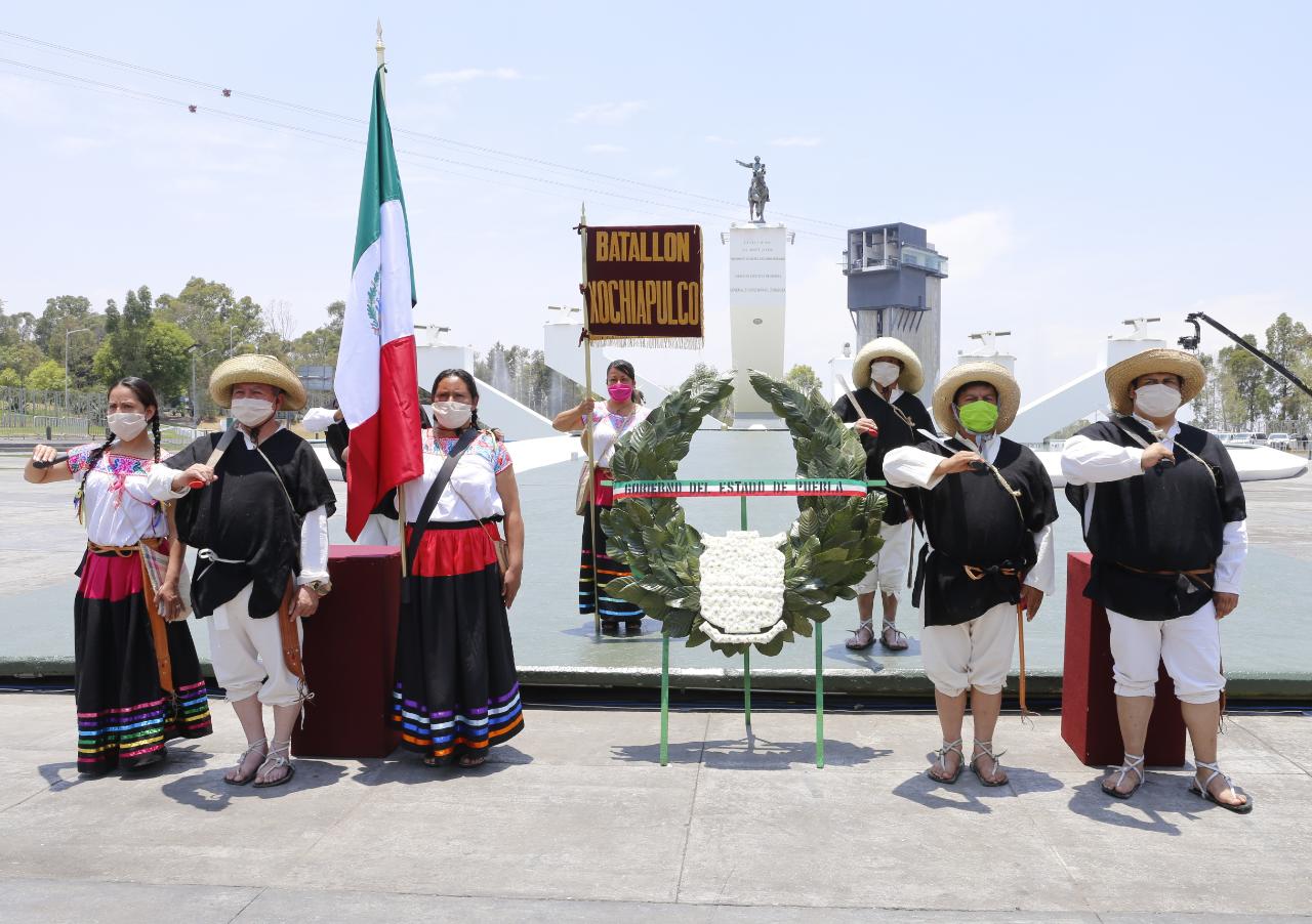 Rinde Barbosa honores a Benito Juárez y Zaragoza