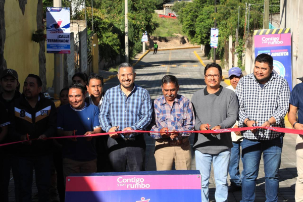 Ayuntamiento de Puebla entrega nuevas calles en Zacachimalpa