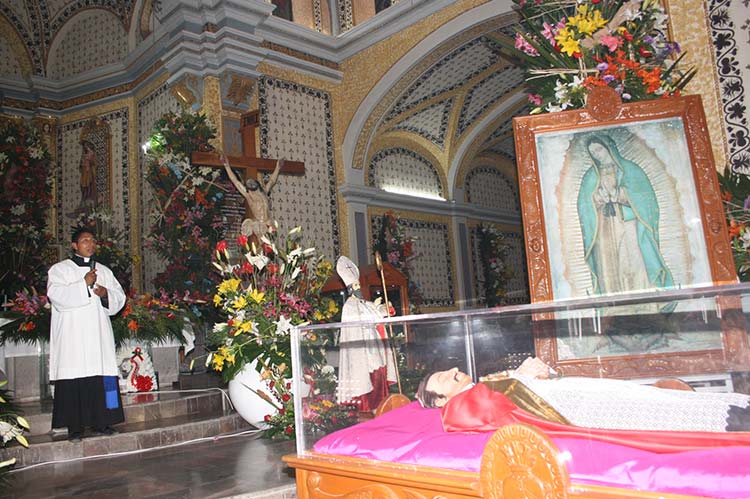 Texmelucan recibe reliquias del Beato Juan de Palafox y Mendoza