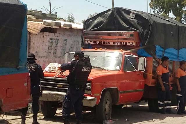 Encuentran a bebé muerta sobre camioneta en Serdán