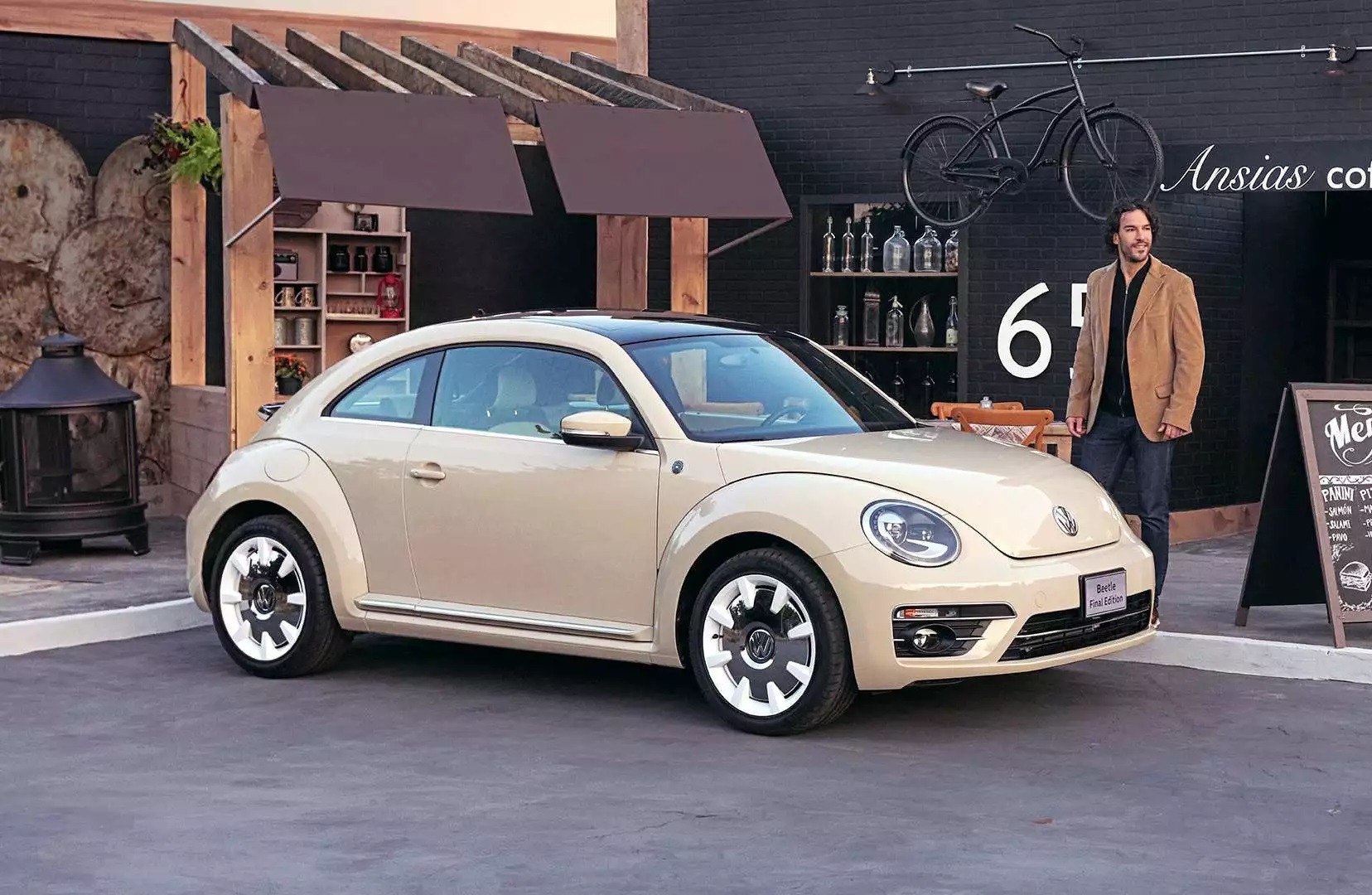 VW dice adiós al Beetle con edición de 400 mil pesos