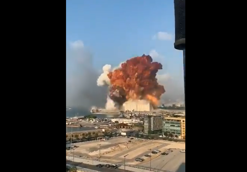 VIDEO Impresionante explosión se registra en la isla de Beirut en Líbano