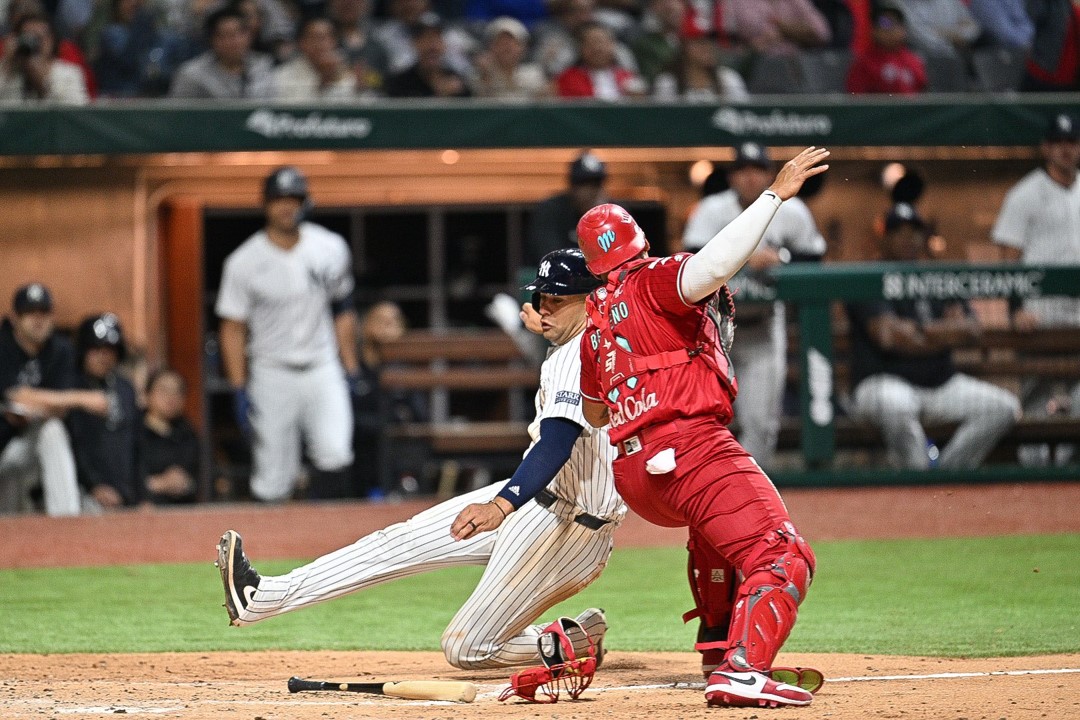 Diablos Rojos barre a los Yankees en el Alfredo Harp Helú