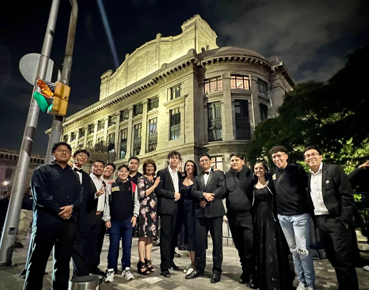 La Banda Sinfónica de Huejotzingo hace historia en Bellas Artes