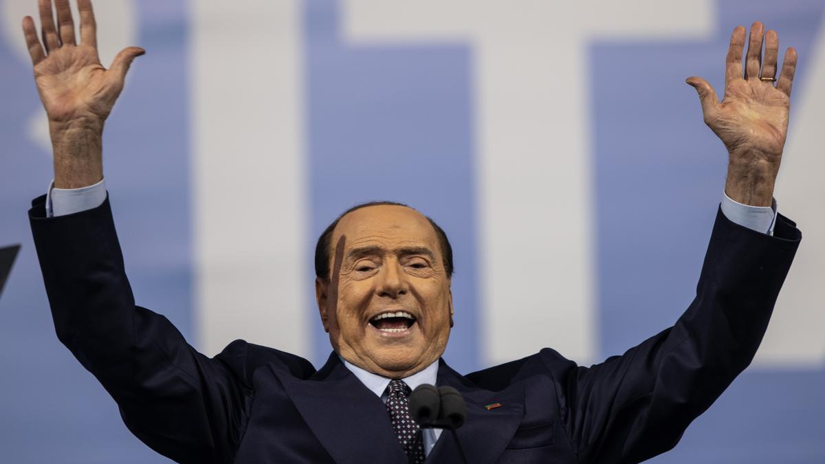 Fallece el ex primer ministro italiano Silvio Berlusconi