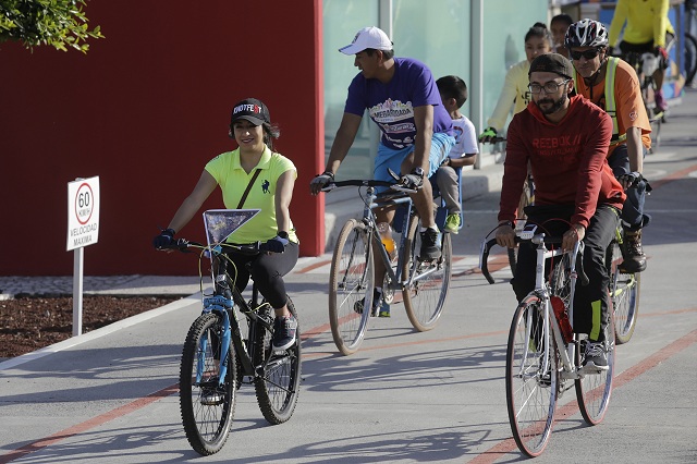 Mega estacionamiento de bicis en terminal Margaritas de RUTA 2