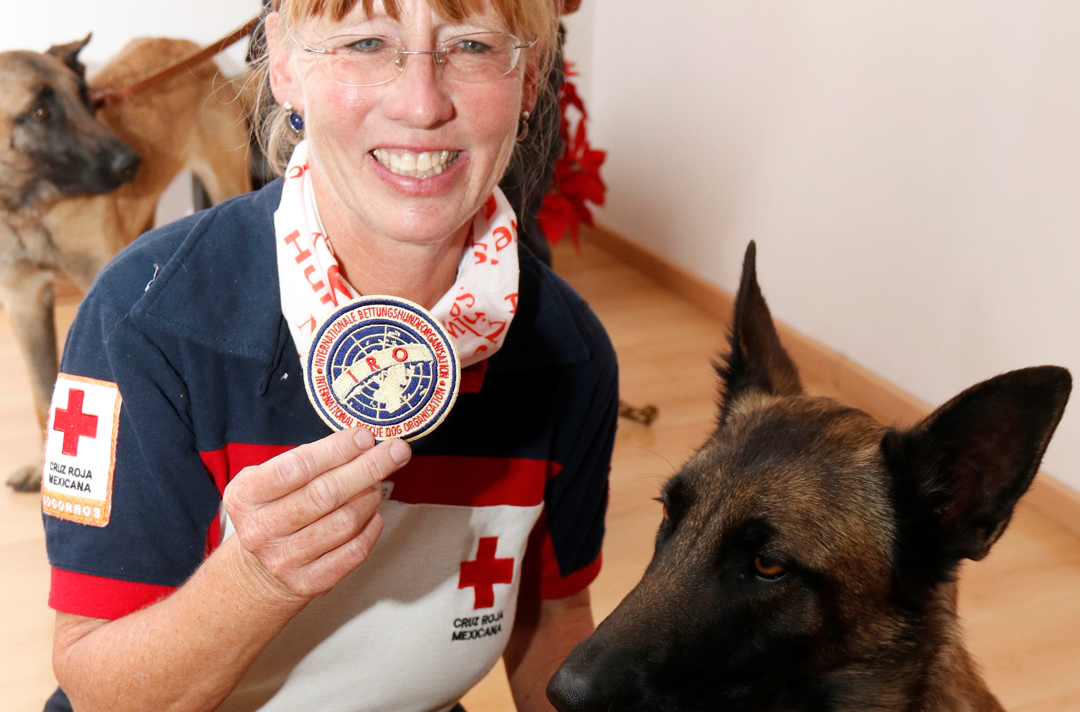 Certifican a binomio canino de la Cruz Roja Ciudad de Puebla