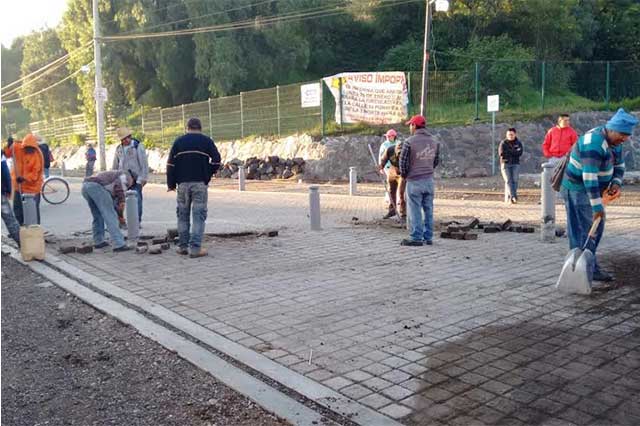 Mantiene San Andrés bloqueo hacia calles de San Pedro