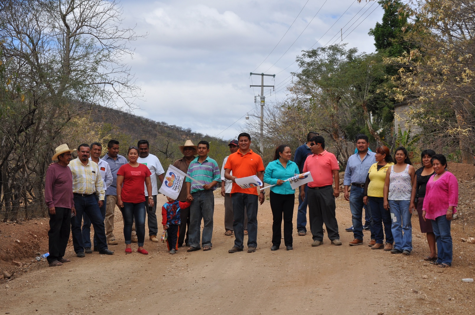 Con inicio de pavimentación, cierra el año la Comuna de San Pablo Anicano