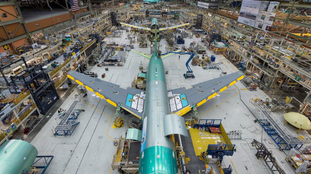 Boeing sigue sorteando tempestades