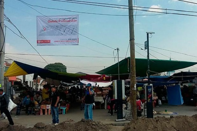 Tianguistas expulsados de San Pedro se refugian en San Andrés Cholula