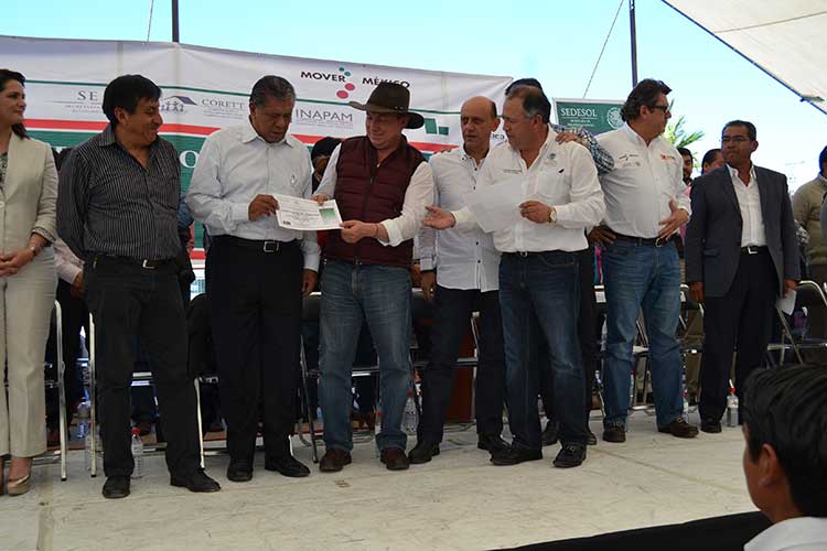 Reafirma EPN trabajo y apoyo para las familias de Puebla