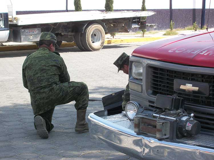 Implementan fuerte operativo por alerta de bomba en Cereso de Tehuacán