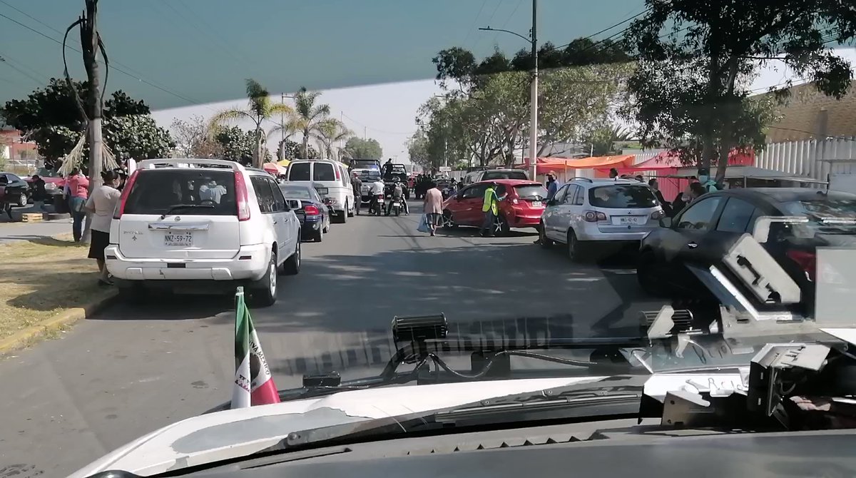 VIDEO: Desalojan Hospital Gustavo Baz en Neza por amenaza de bomba |  Municipios Puebla | Noticias del estado de Puebla