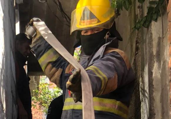 Se incendia vivienda en el norte de Atlixco