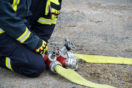 Corto circuito genera incendio comercio el centro de Izúcar