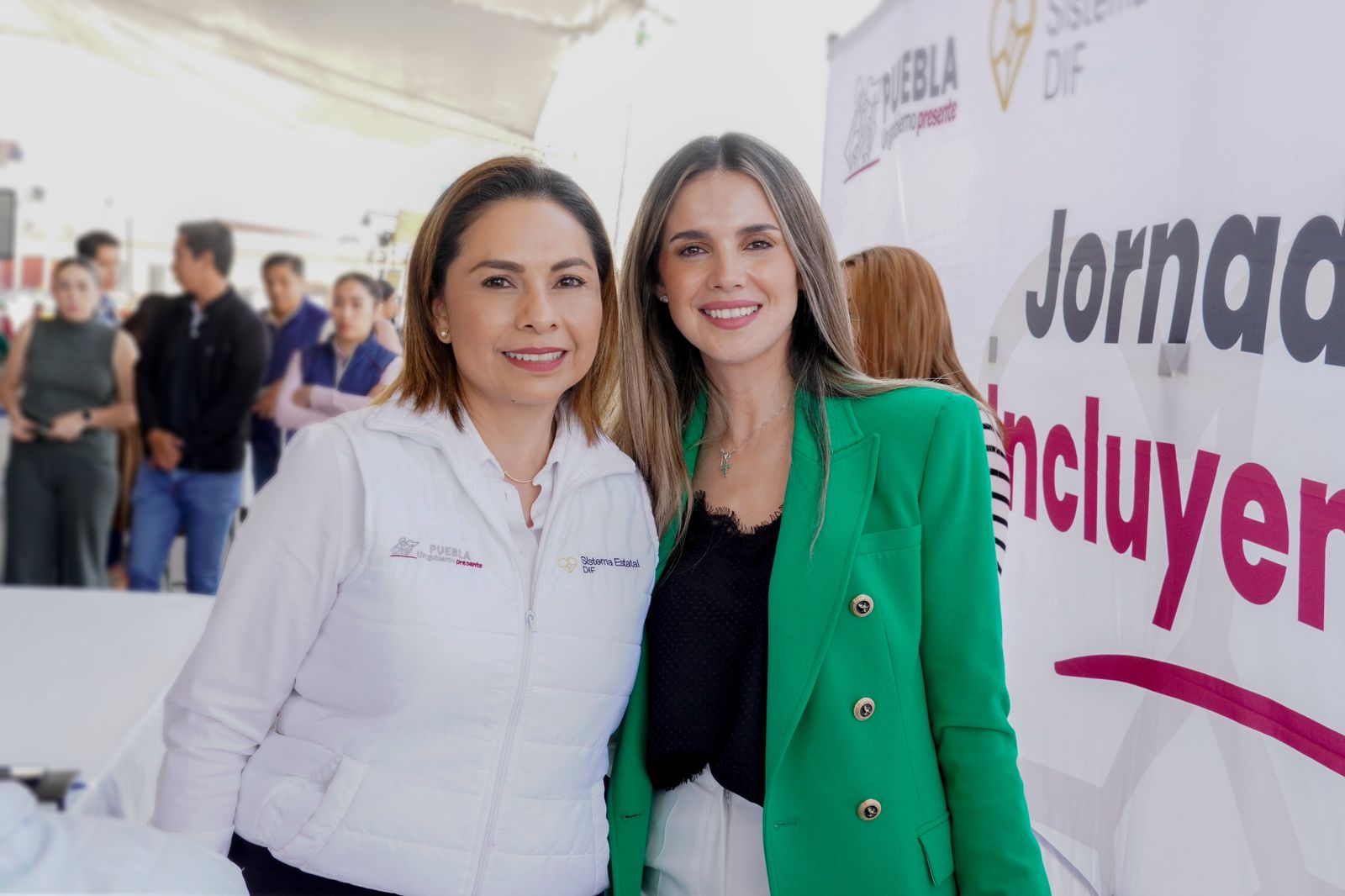 Jornada incluyente entrega equipo al DIF de Texmelucan