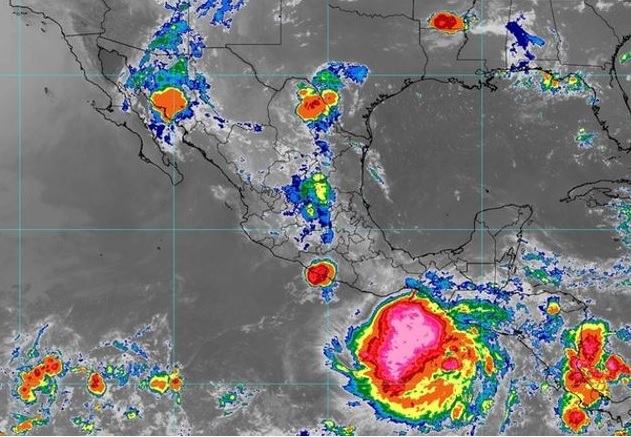 Bonnie ocasionará lluvias muy fuertes en Puebla este domingo