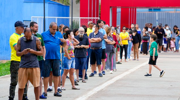 Lecciones desde Brasil: la TV evangélica hizo la diferencia y las encuestas fracasaron