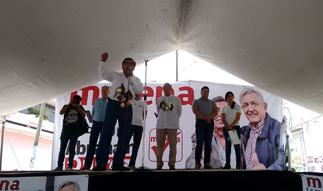 Obras de relumbrón tienen a Puebla sumida en la pobreza: López Obrador