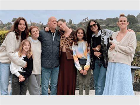 Demi Moore celebra a Bruce Willis en su cumpleaños