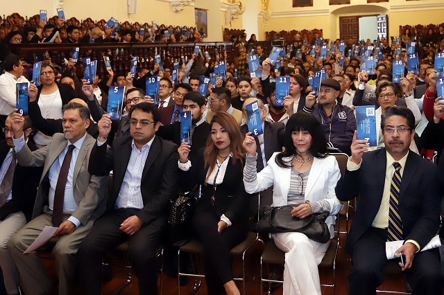 CU BUAP publica desplegado en defensa del rector