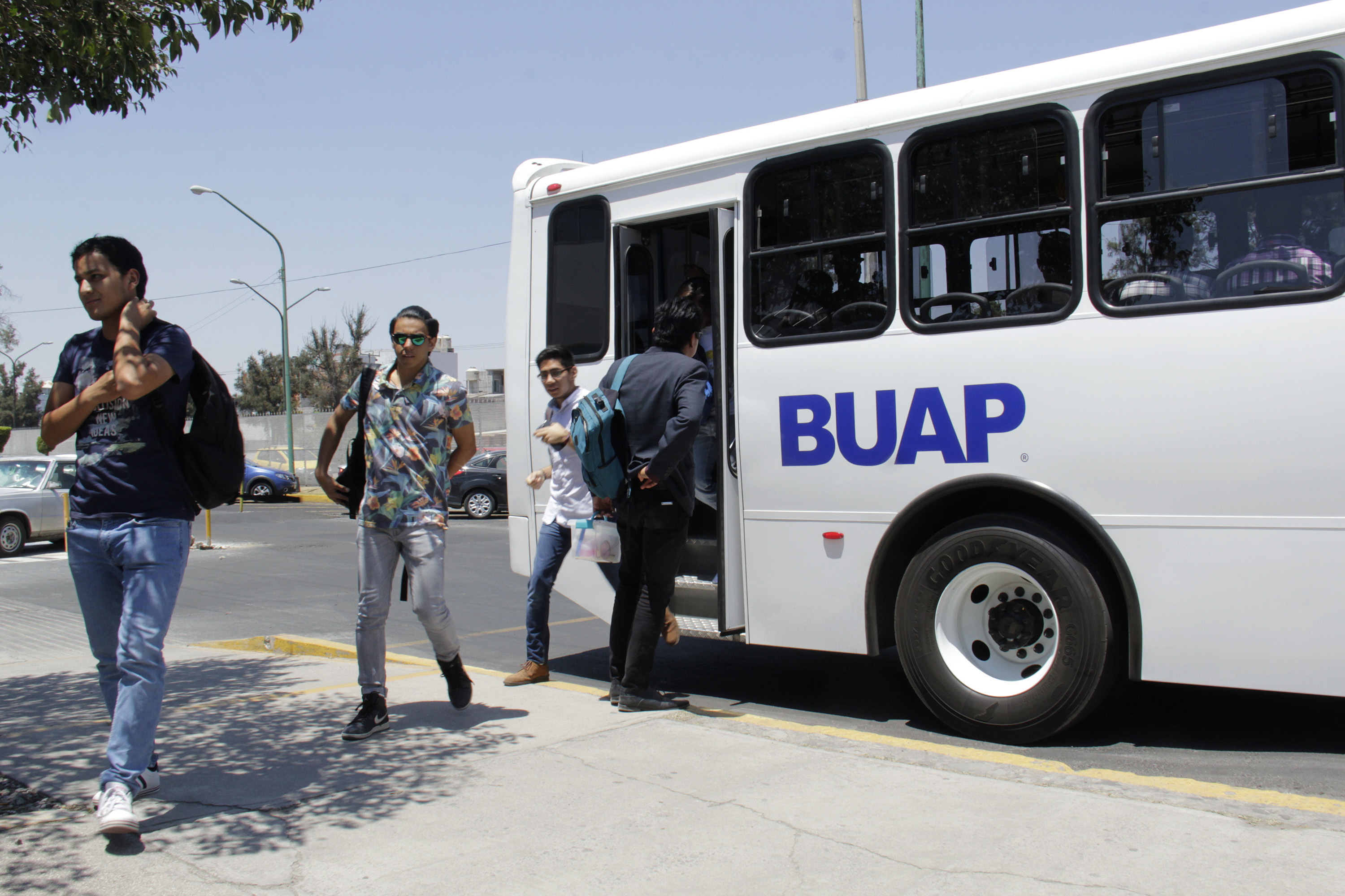 Instalarán cámaras en transporte de la BUAP