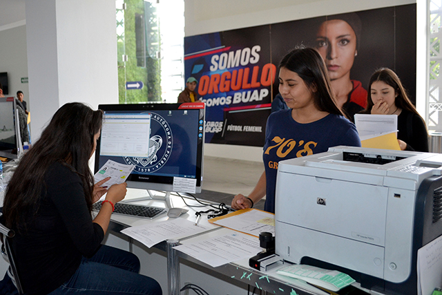 Más de 23 mil estudiantes BUAP inician proceso de inscripción