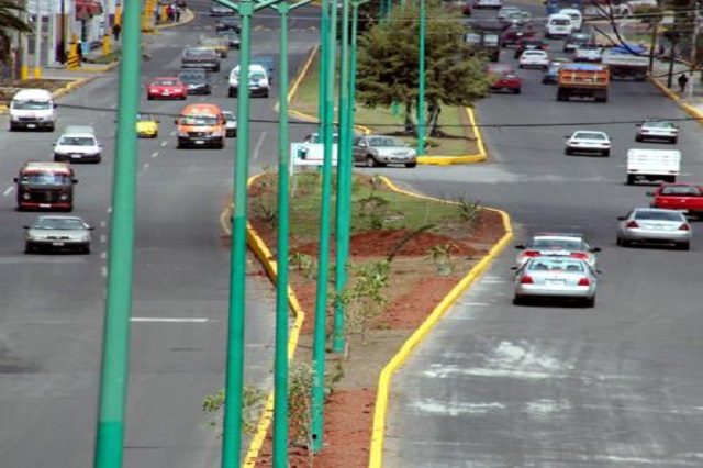 Se apagan luminarias en tramos del Bulevar Forjadores