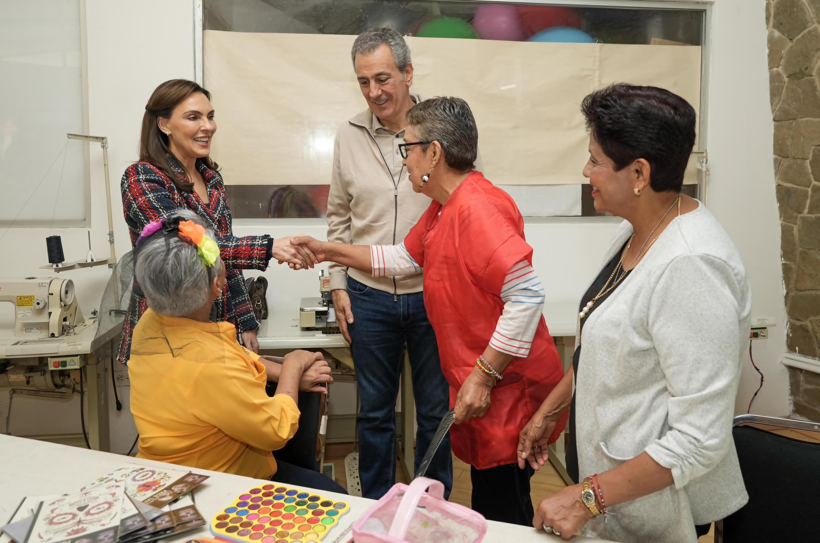 Recorren Pepe Chedraui y MariElise instalaciones del Sistema Municipal DIF