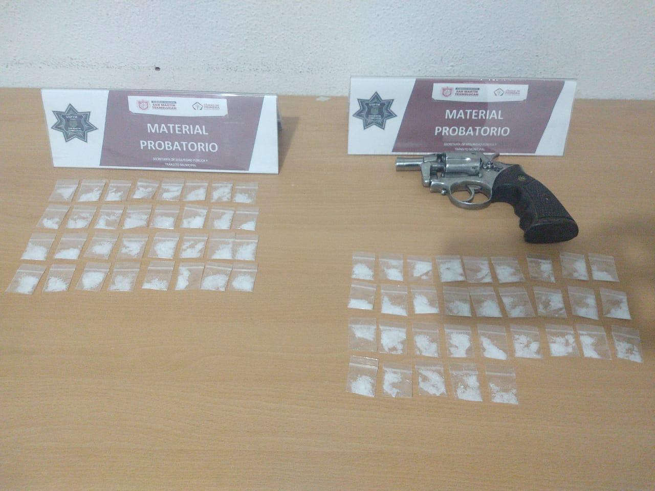 Aseguran a sujeto con más de 70 bolsas de droga en Texmelucan