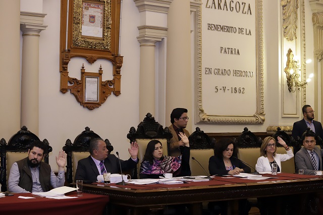 Avalan regidores 12.5 mdp para uniformes de sindicalizados en Puebla capital