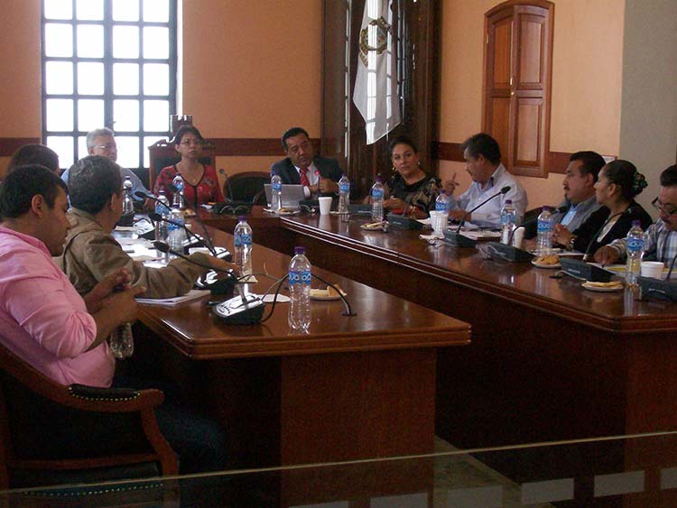 Por inseguridad, se confrontan regidores en Cabildo de Tehuacán