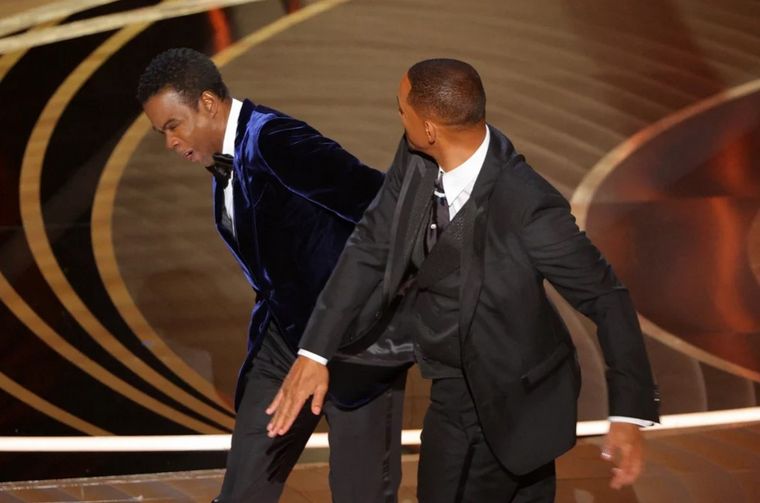 Will Smith renuncia a la Academia por cachetada a Chris Rock en los Oscar