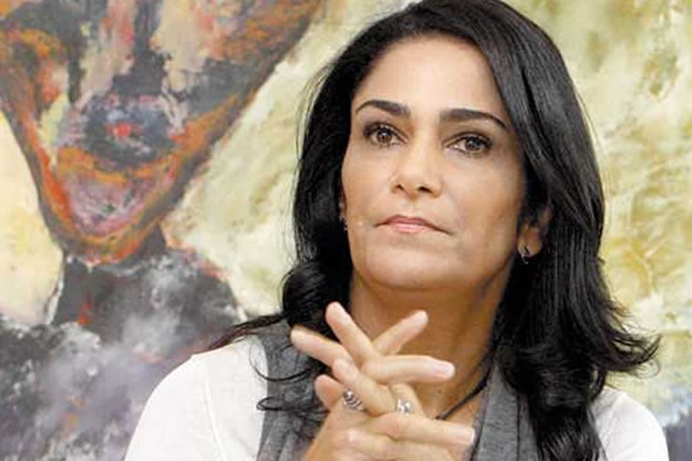 Desmiente Lydia Cacho a la FGR sobre Kamel Nacif