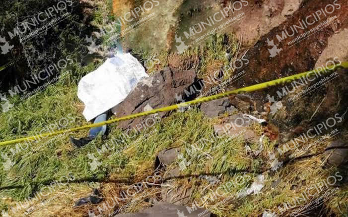 En estado de descomposición hallan cadáver en barranca de Tlahuapan