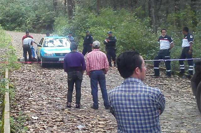 Hallan cadáver de taxista en comunidad de Teziutlán