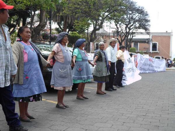 Marchan en Atlixco para exigir liberación de opositores al gasoducto Morelos