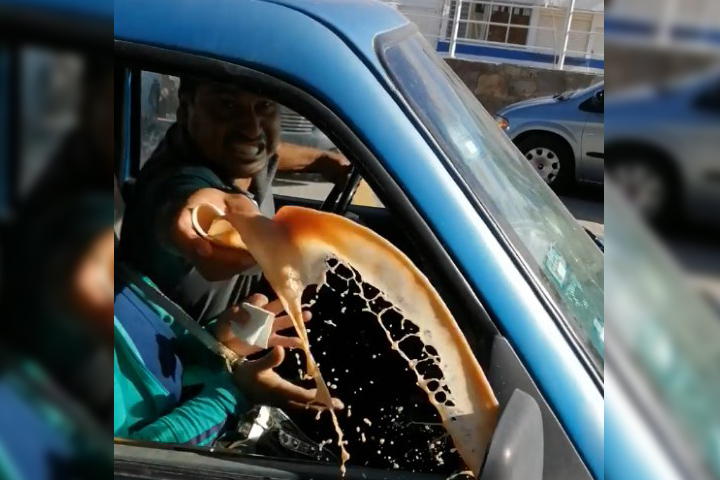 VIDEO Indigna sujeto que avienta café caliente a enfermera del IMSS