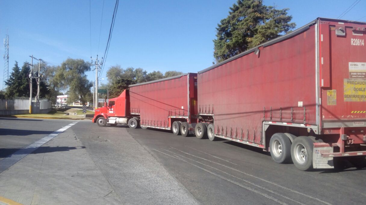 Por GPS de unidades robadas desmantelaron talleres