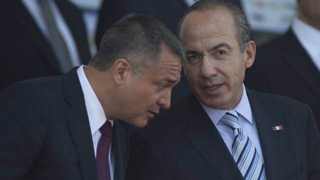 Los 5 porqués de Sakichi dirigidos a Fernández Menéndez y Felipe Calderón