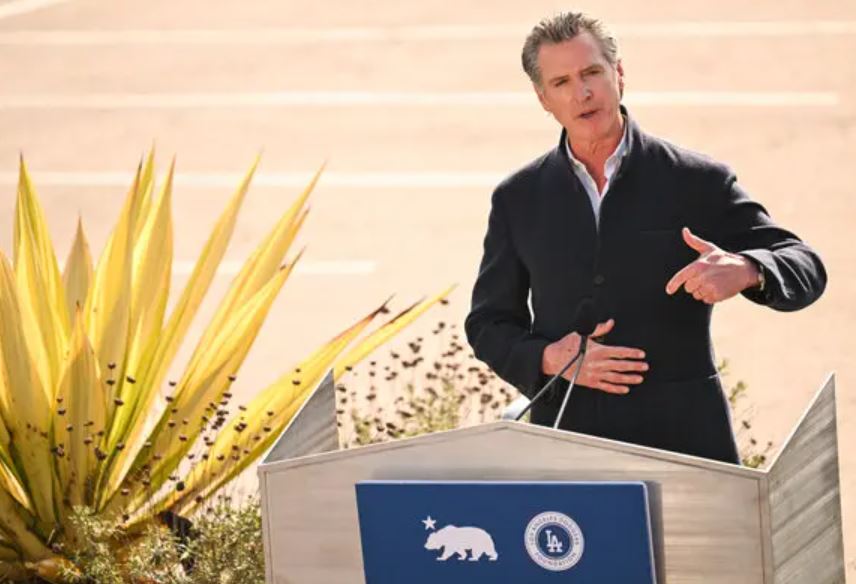 Gobierno de California invierte $50 mdd en protección de migrantes 